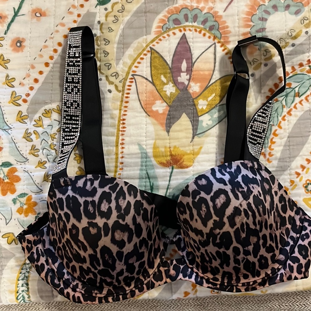 VS Bra